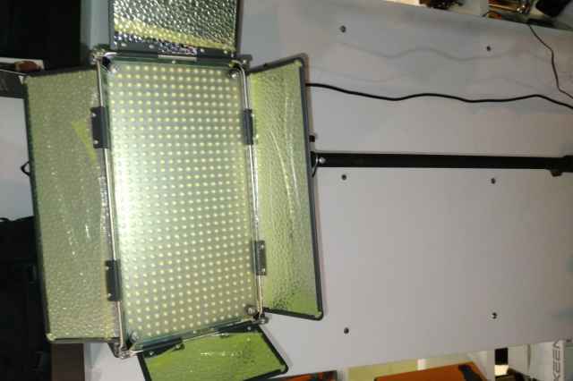 نور  LED  LS