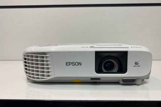 ويدئو پروژكتور استوك اروپايي برند اپسون(Epson W39)